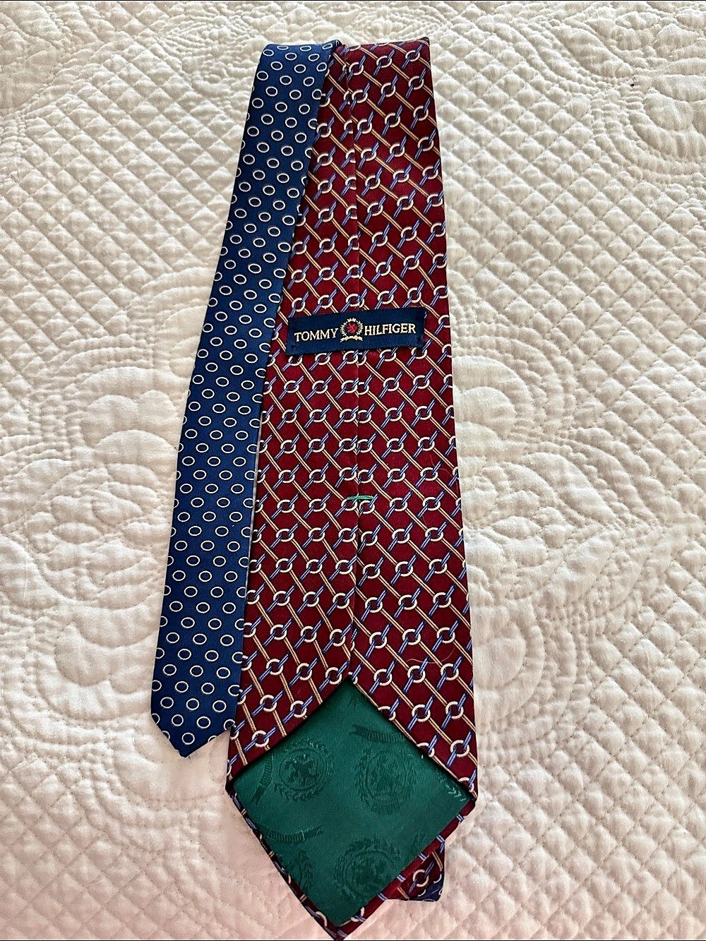 Tommy Hilfiger Men's Geometric Silk-Style Tie in Blue & Red